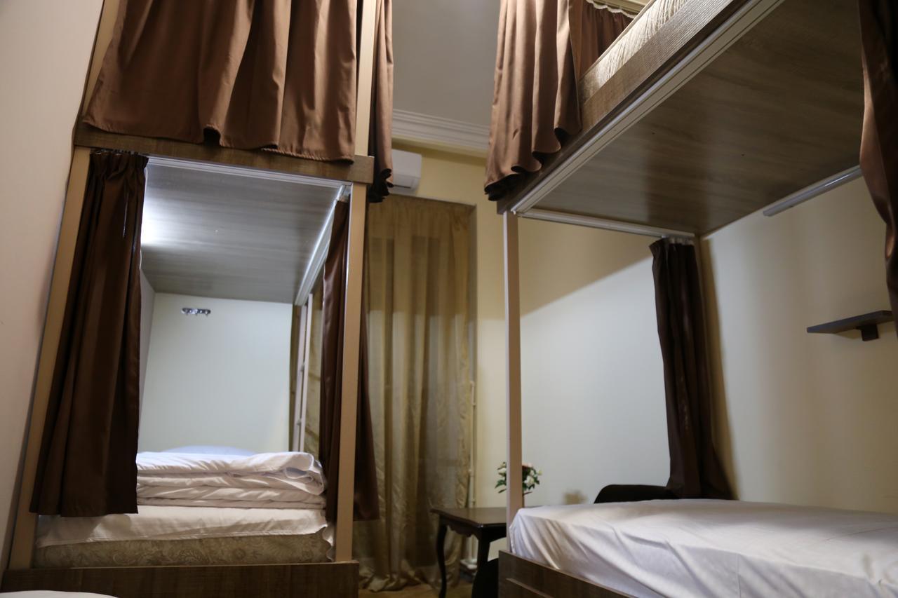 Magnolia Hostel Yerevan Ngoại thất bức ảnh