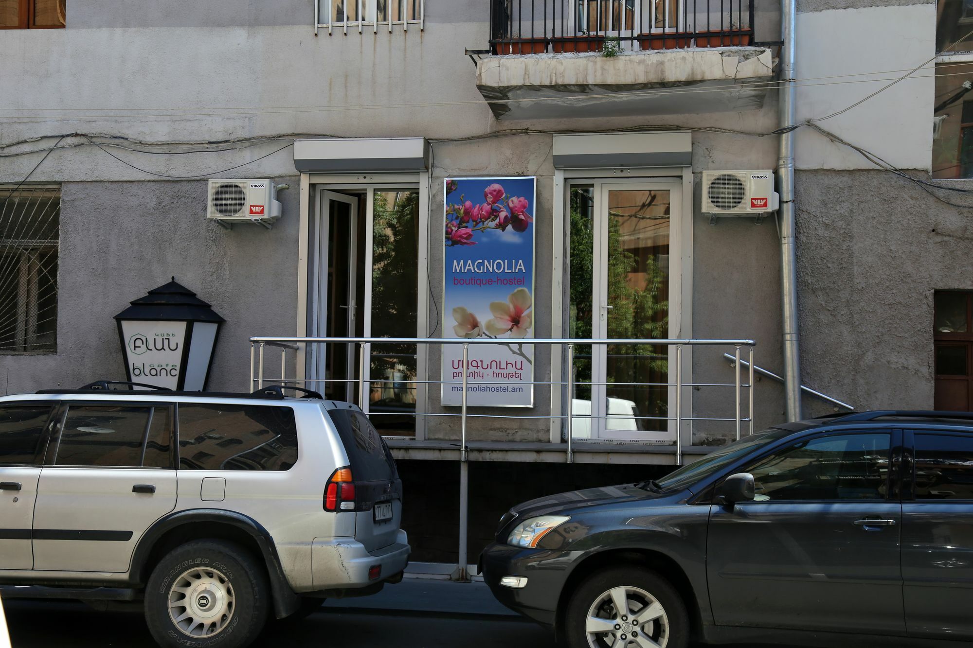 Magnolia Hostel Yerevan Ngoại thất bức ảnh